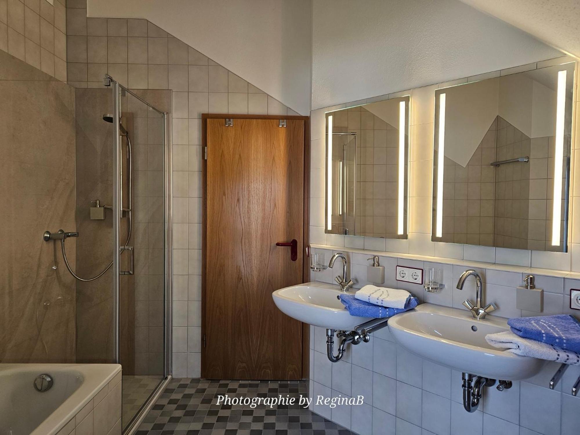 Dreilaendereck Apartment Hartheim ภายนอก รูปภาพ